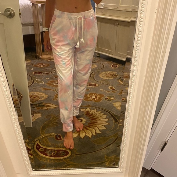 lovers + friends cloud sweatpants - Picture 1 of 3